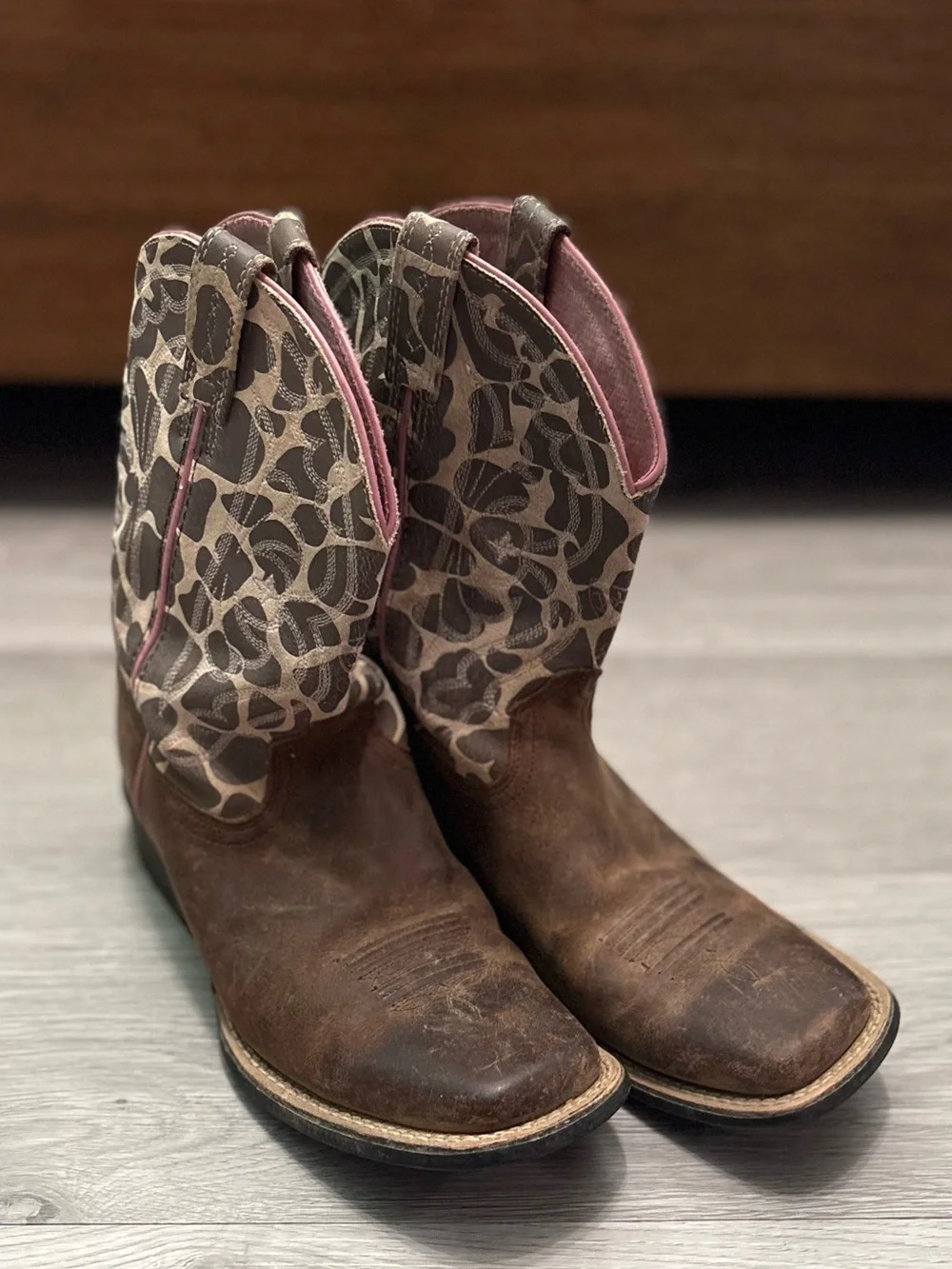 Ariat Kids Brown Cowboy Boots with Patterned Shaft Size 3